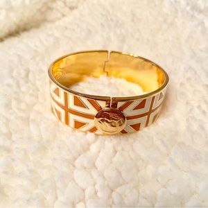 Spartina 449 Oval Hinged Enamel Bracelet